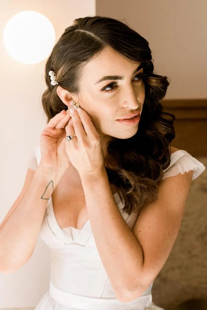 Collarbone Waves With Pearl Pins — Trendy Bridal Hairstyles