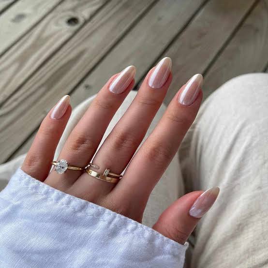 Pearlescent Shimmer Medium Almond Nails Pearlescent Shimmer Medium Almond Nails — Trendy Bridesmaid Nails