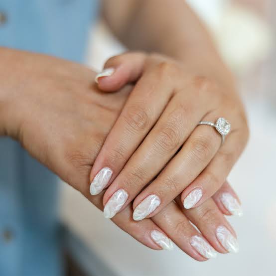 Milky Swirl Marble Medium Almond Milky Swirl Marble Medium Almond — Trendy Bridesmaid Nails