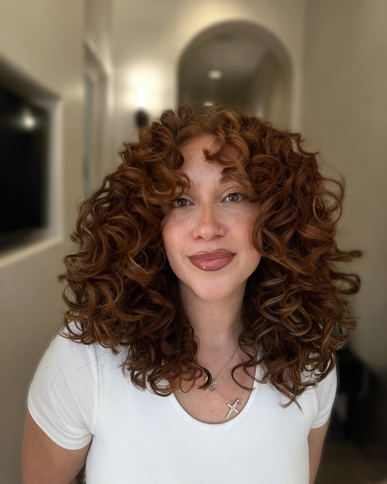 DIY Mid-Back Layered Curls With Middle Parting — Trendy Brown Curly Hair