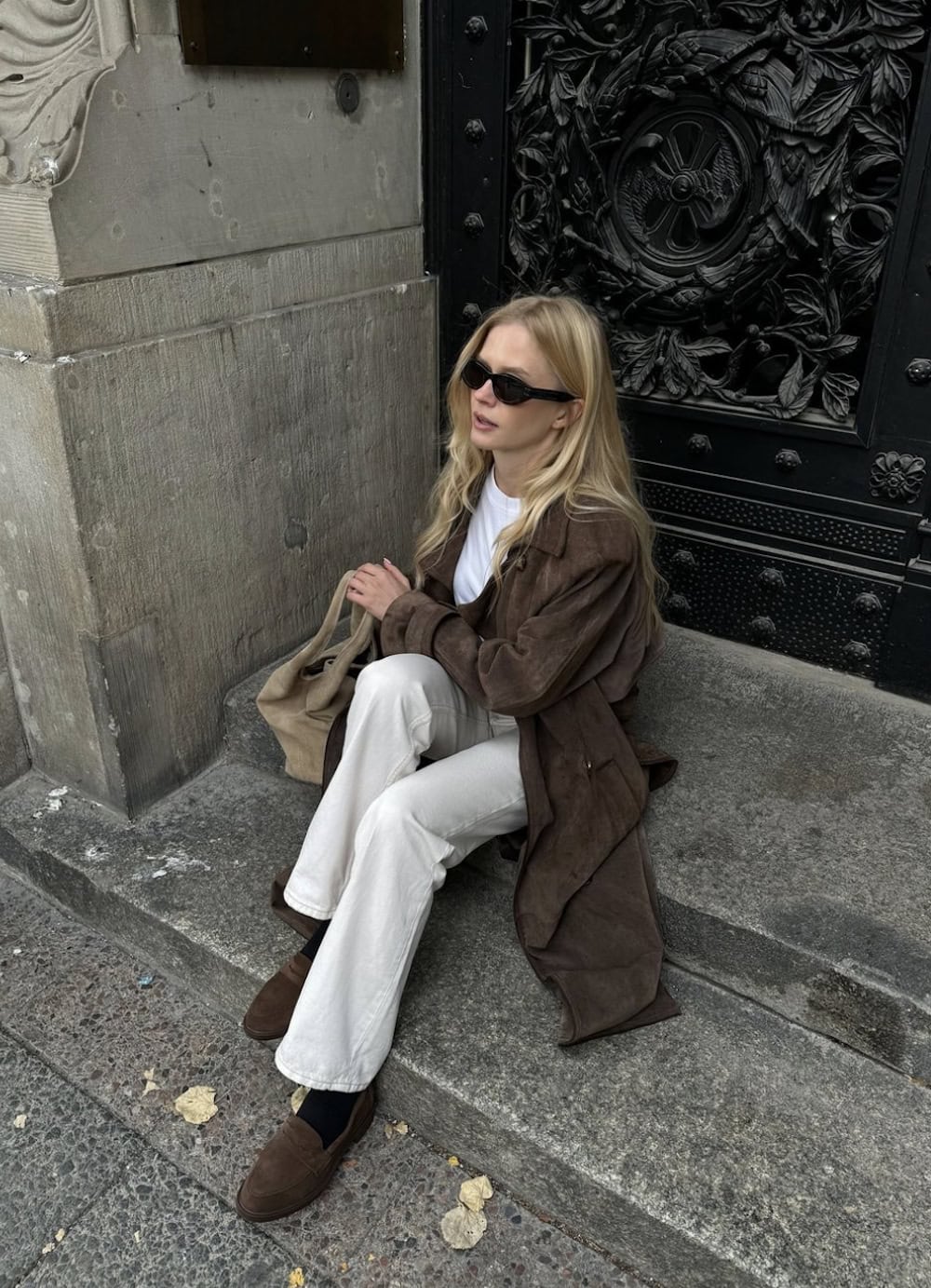 Suede Loafers With Suede Trench Coat and Straight Leg Trousers Suede Loafers With Suede Trench Coat and Straight Leg Trousers — Trendy Brown Loafers Outfit
