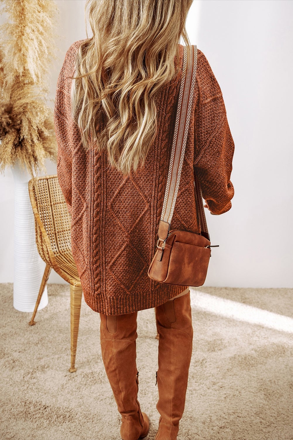 Long Oversized Brown Cable Knit Sweater Dress with Tan Boots Long Oversized Brown Cable Knit Sweater Dress with Tan Boots — Trendy Brown Sweater Outfit