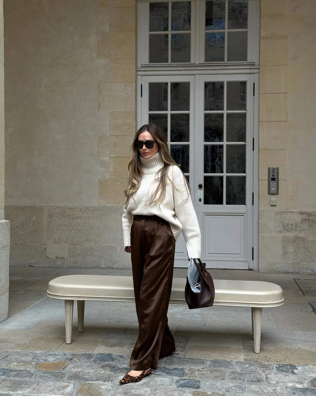 Satin Trousers Smart Casual Style Satin Trousers Smart Casual Style — Trendy Brown Trousers Outfit