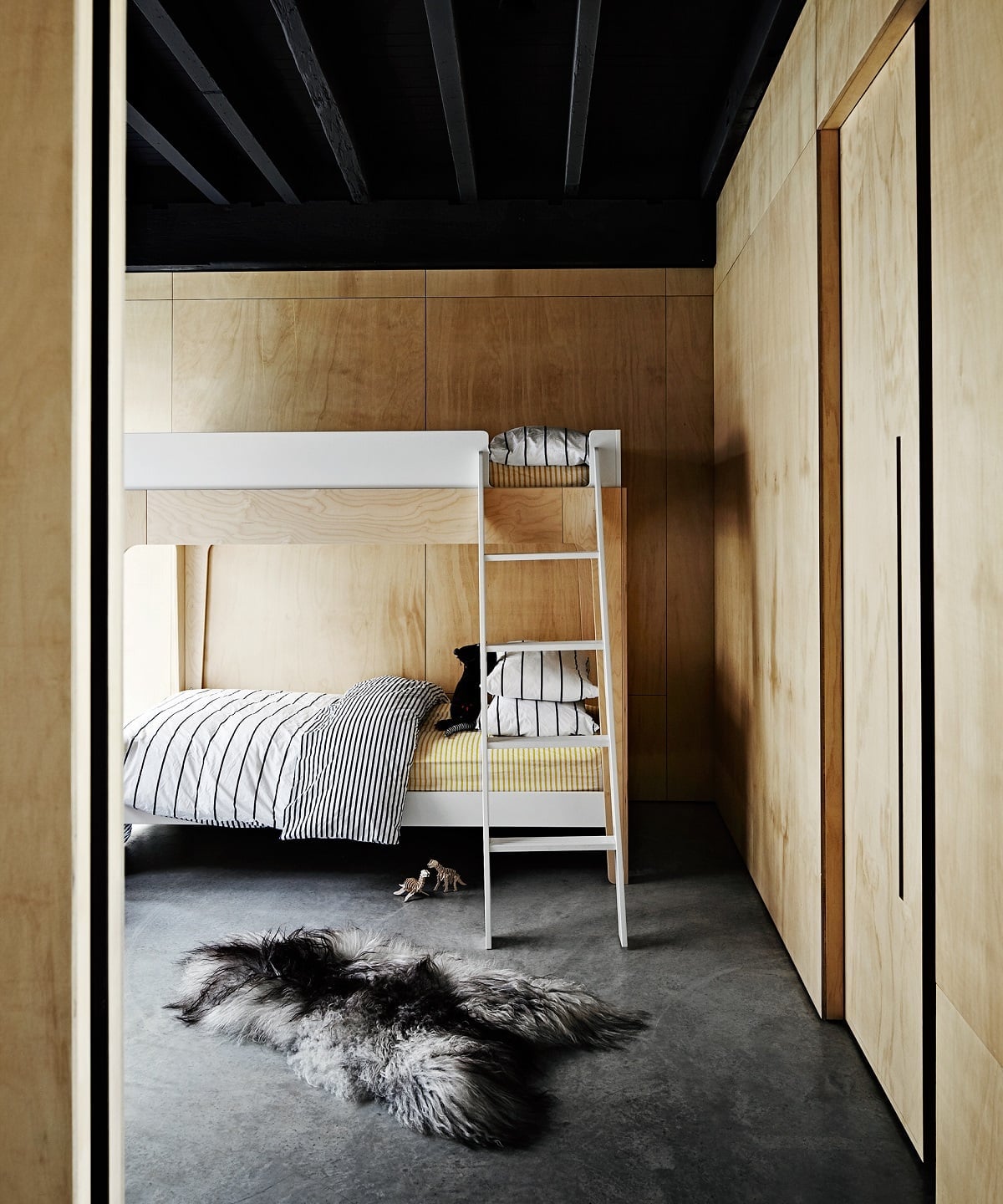 Modern White Bunk Bed with Striped Bedding, Everyday Version Modern White Bunk Bed with Striped Bedding, Everyday Version — Trendy Bunk Bed Ideas