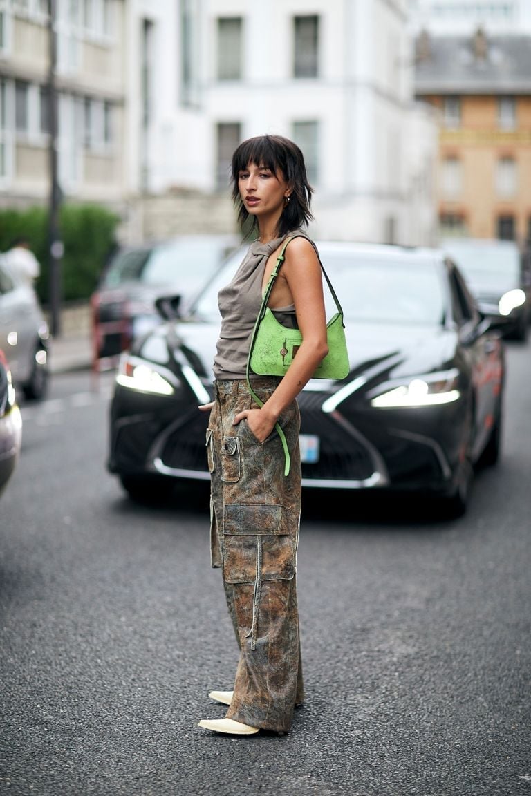 Abstract Camo Cargo Pants with a Lime Green Bag Abstract Camo Cargo Pants with a Lime Green Bag — Trendy Camo Outfits
