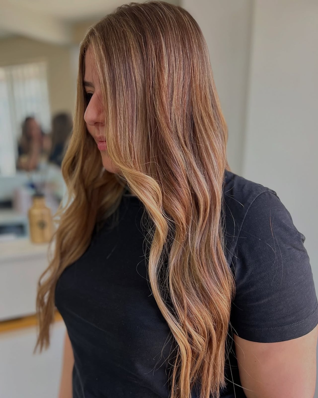 Collarbone Warm Golden Caramel With Soft Waves Collarbone Warm Golden Caramel With Soft Waves — Trendy Caramel Hair Color
