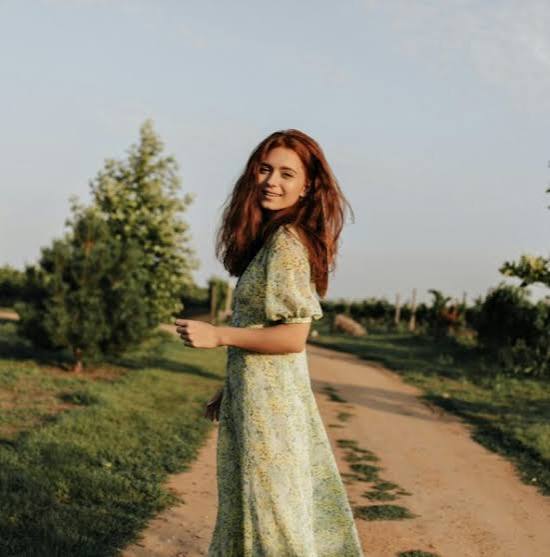 Flowy Floral Print Midi Dress Flowy Floral Print Midi Dress — Trendy Casual Church Outfit