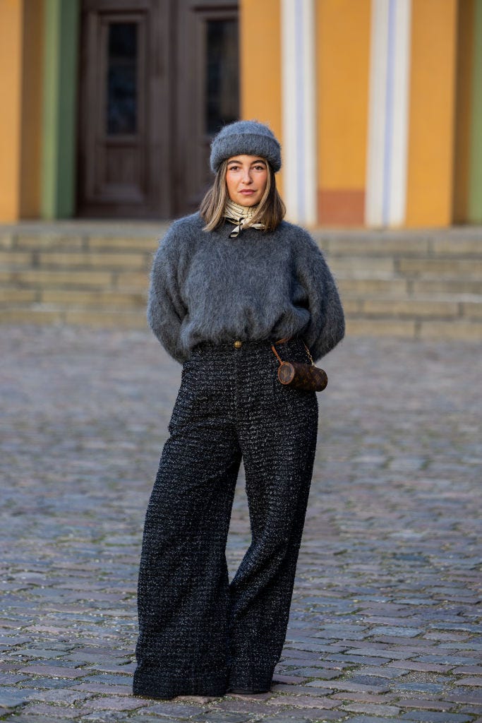 Oversized Knit Sweater with Black Wide-Leg Trousers and Brown Loafers Oversized Knit Sweater with Black Wide-Leg Trousers and Brown Loafers — Trendy Casual Church Outfit