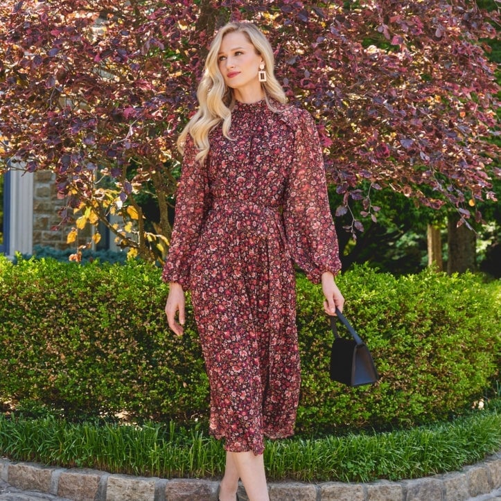 Dark Floral Print Midi Dress with Puff Sleeves Dark Floral Print Midi Dress with Puff Sleeves — Trendy Casual Church Outfit