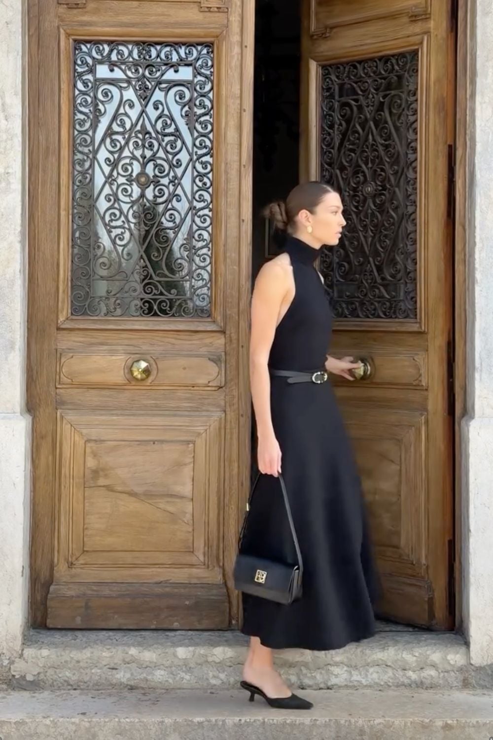 Sleeveless Mock-Neck Midi Dress with Pointed Mules Sleeveless Mock-Neck Midi Dress with Pointed Mules — Trendy Casual Dinner Outfit