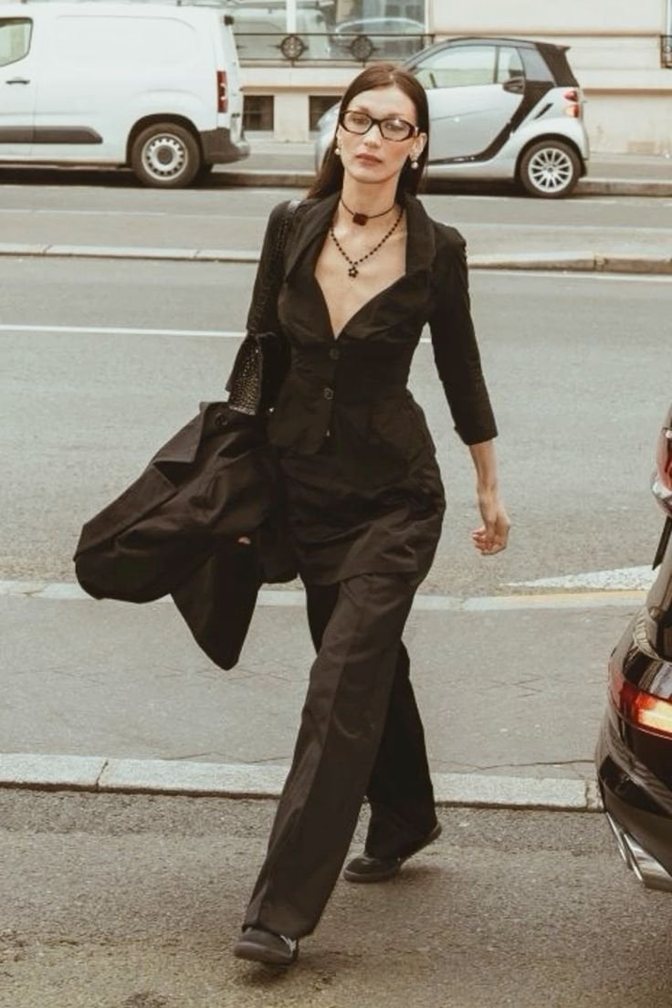Oversized Black Suit with Black Shirt — Trendy Casual Office Outfit