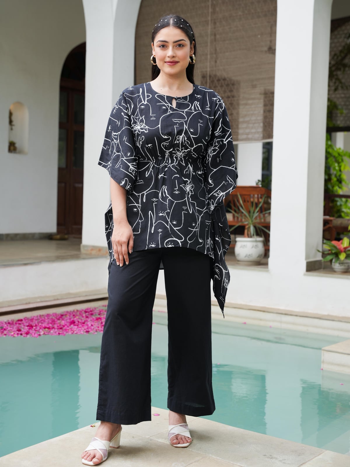 Abstract Face Print Kaftan Top and Wide-Leg Trousers Casual Party — Trendy Casual Party Outfit