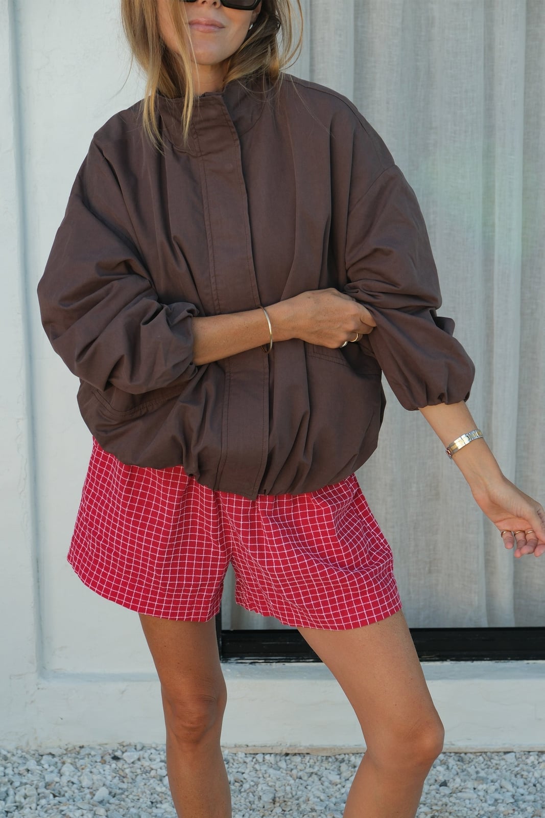 Oversized Brown Jacket with Gathered Sleeves — Trendy Chocolate Outfits