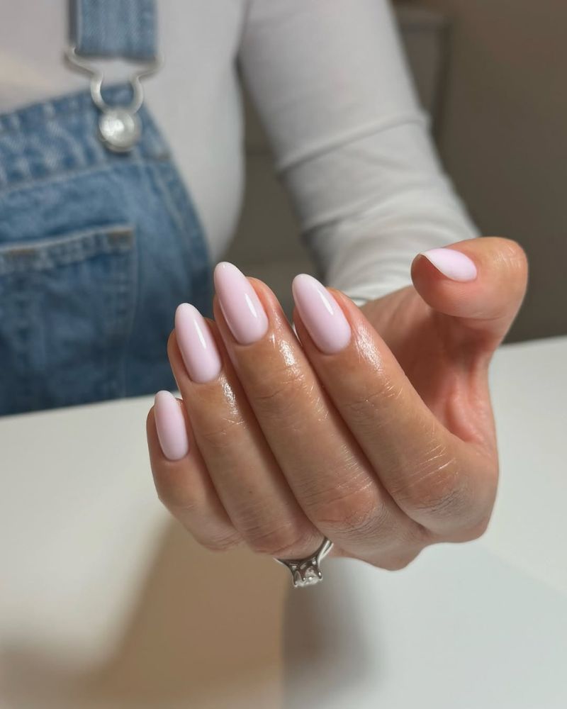 Milky Pale Pink Short Soft Square Nails — Trendy Clean Girl Nails