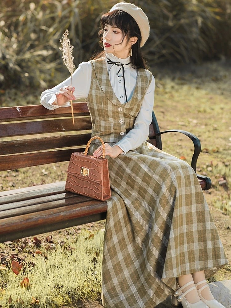 Plaid Vest and Skirt Set with White Blouse and Beret Plaid Vest and Skirt Set with White Blouse and Beret — Trendy Cottagecore Outfits