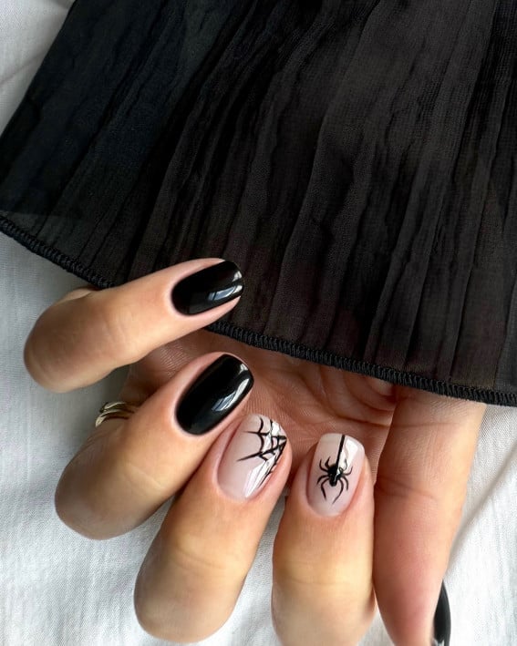 Glossy Black Spider Web Oval Nails Glossy Black Spider Web Oval Nails — Trendy Dark Nails