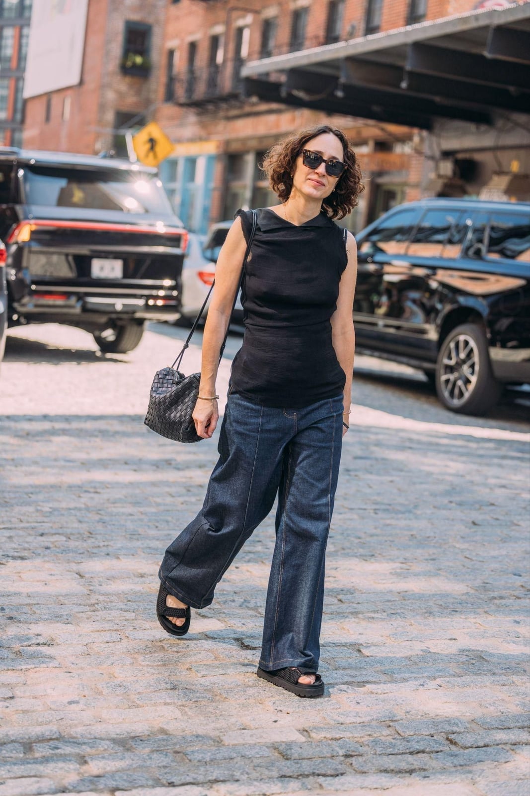 Sleeveless Top and Wide-Leg Jeans with Platform, Office-Safe Version Sleeveless Top and Wide-Leg Jeans with Platform, Office-Safe Version — Trendy Downtown Girl Outfits