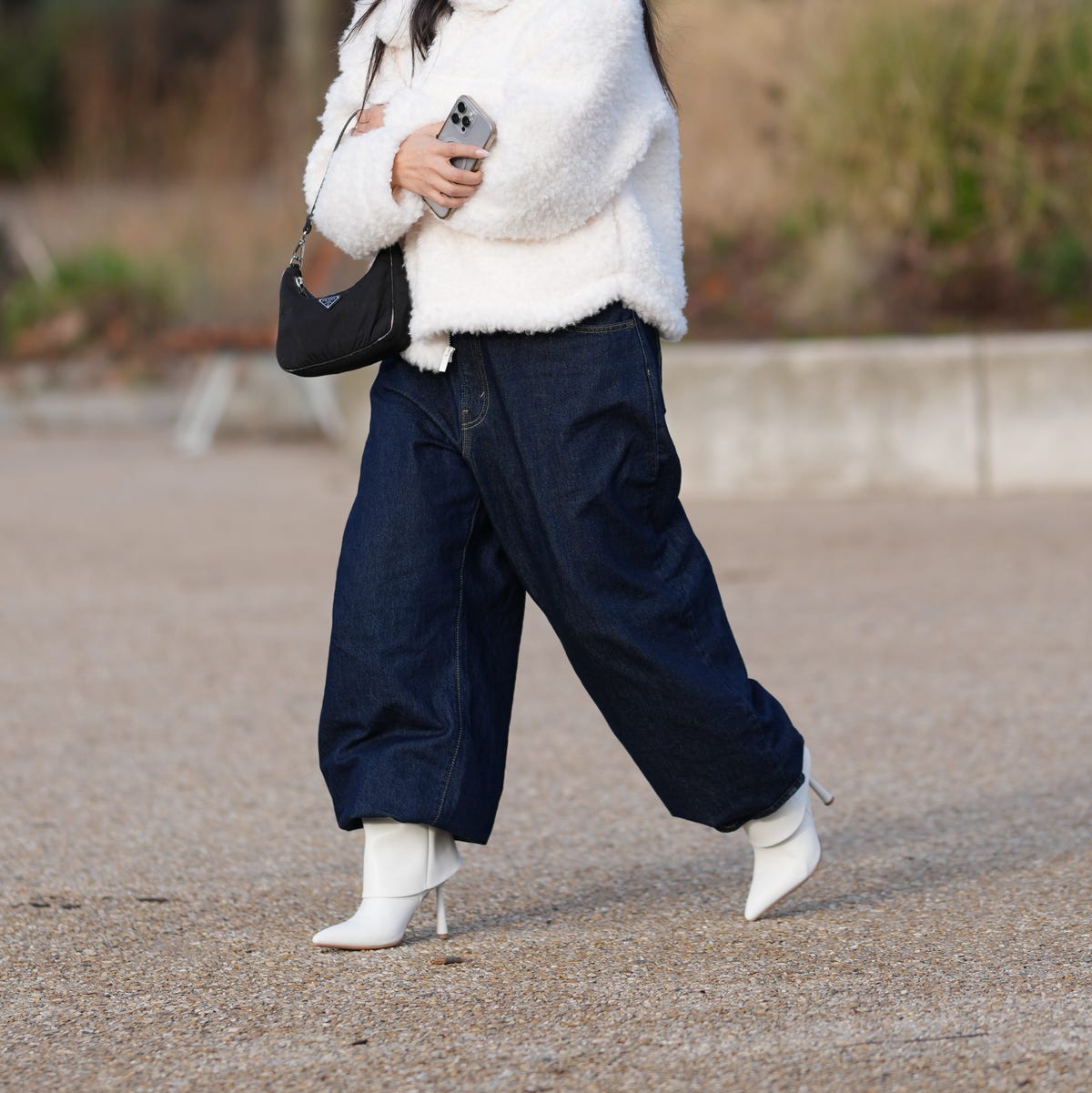 Fluffy Jacket and Extremely Baggy Jeans Fluffy Jacket and Extremely Baggy Jeans — Trendy Downtown Girl Outfits