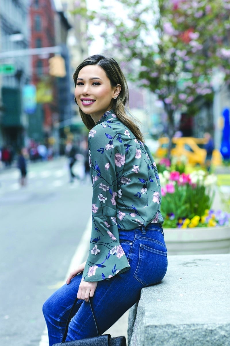 Green Floral Blouse with Bell Sleeves and Skinny Jeans Green Floral Blouse with Bell Sleeves and Skinny Jeans — Trendy Engagement Photos Outfits