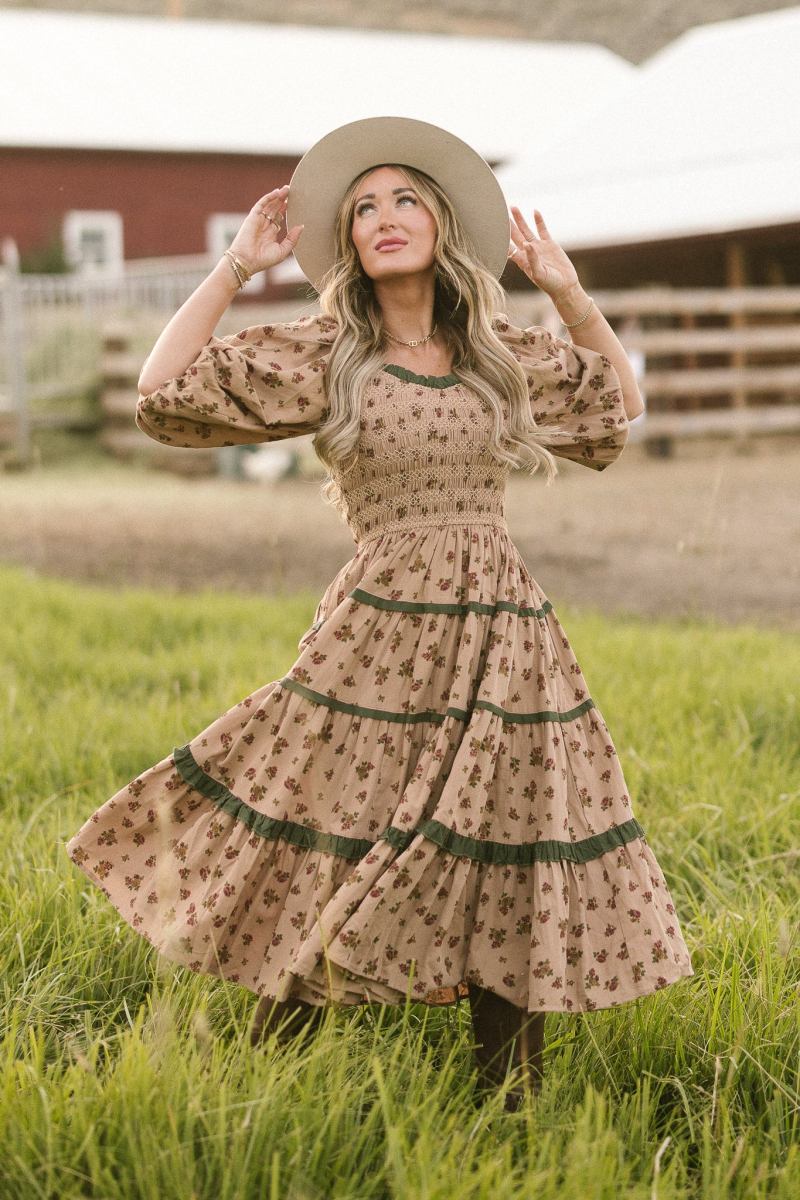 Beige Tiered Floral Print Midi Dress Beige Tiered Floral Print Midi Dress — Trendy Fairycore Outfits