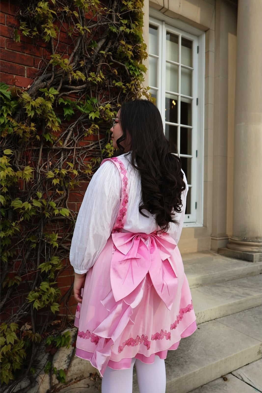 Pink Pinafore Dress With White Puff Sleeve Blouse Pink Pinafore Dress With White Puff Sleeve Blouse — Trendy Fairycore Outfits
