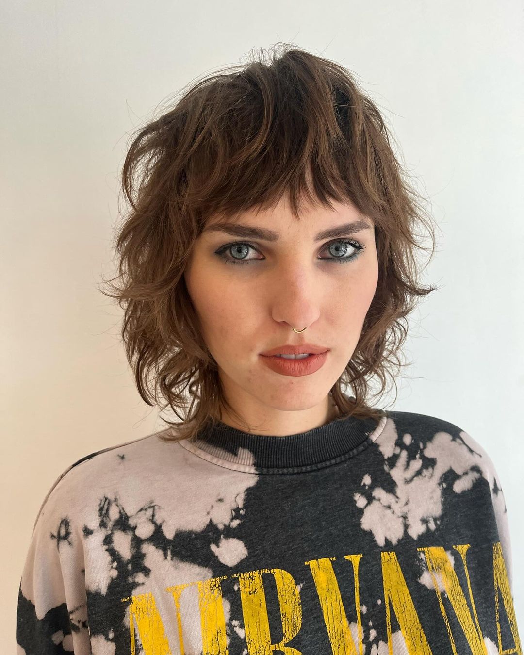 Choppy Collarbone Shag With Bangs Choppy Collarbone Shag With Bangs — Trendy Fine Hair