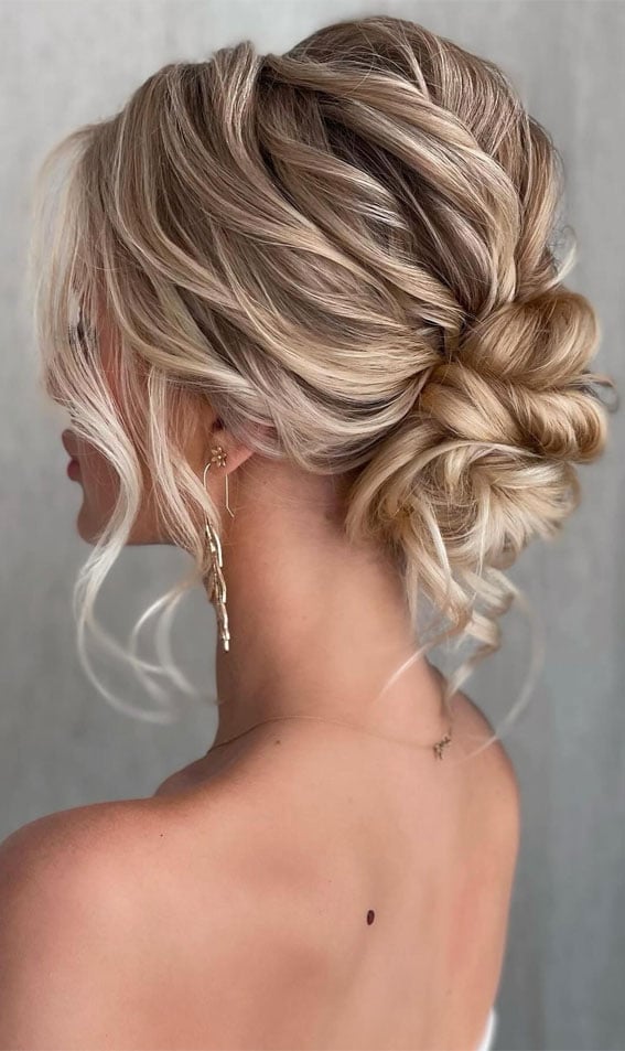 Romantic Ash Blonde Updo With Curls Romantic Ash Blonde Updo With Curls — Trendy Formal Updos
