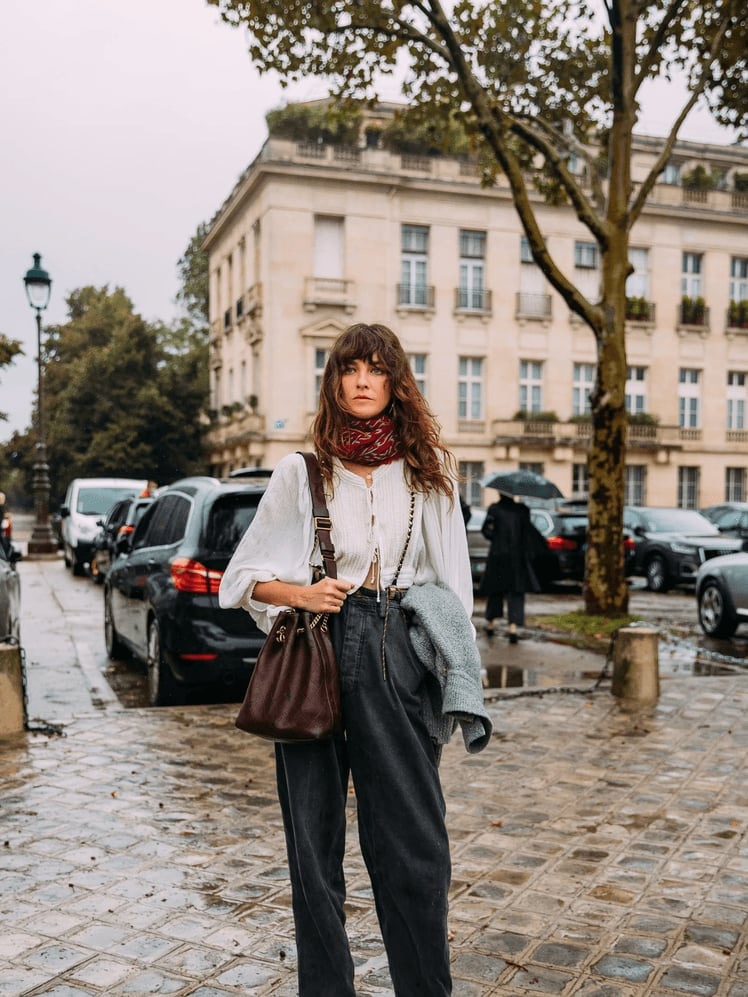 White Oversized Shirt With Gray Wide Leg Trousers — Trendy French Outfits