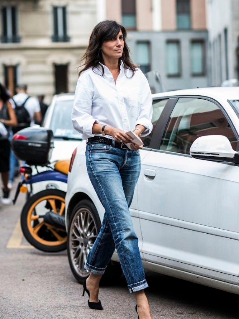 Straight-Leg Jeans with Oversized Shirt Straight-Leg Jeans with Oversized Shirt — Trendy French Style
