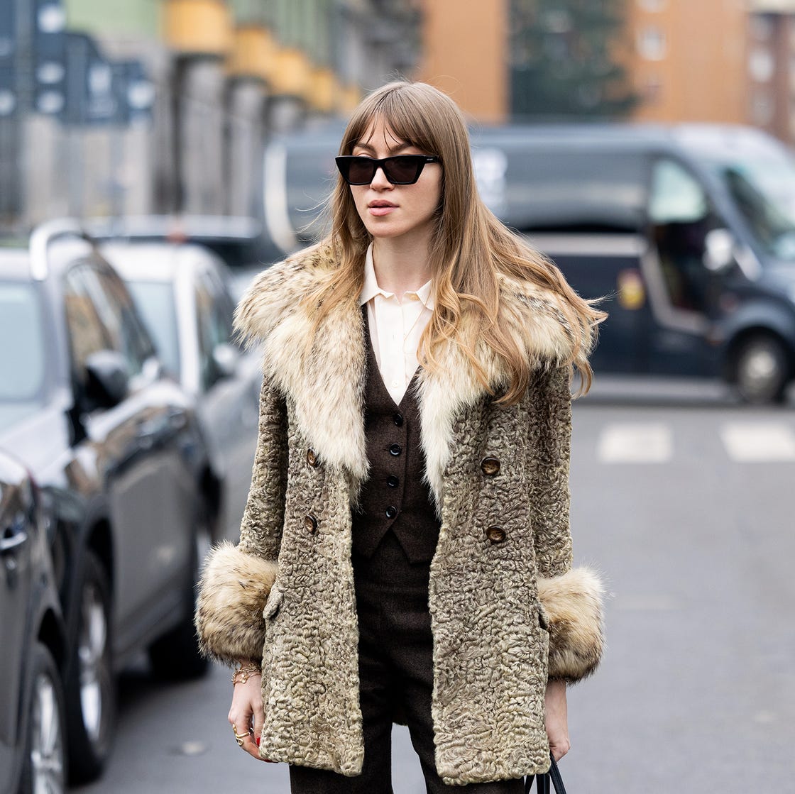 Shearling Collar Coat With Tailored Trousers — Trendy Fur Outfits