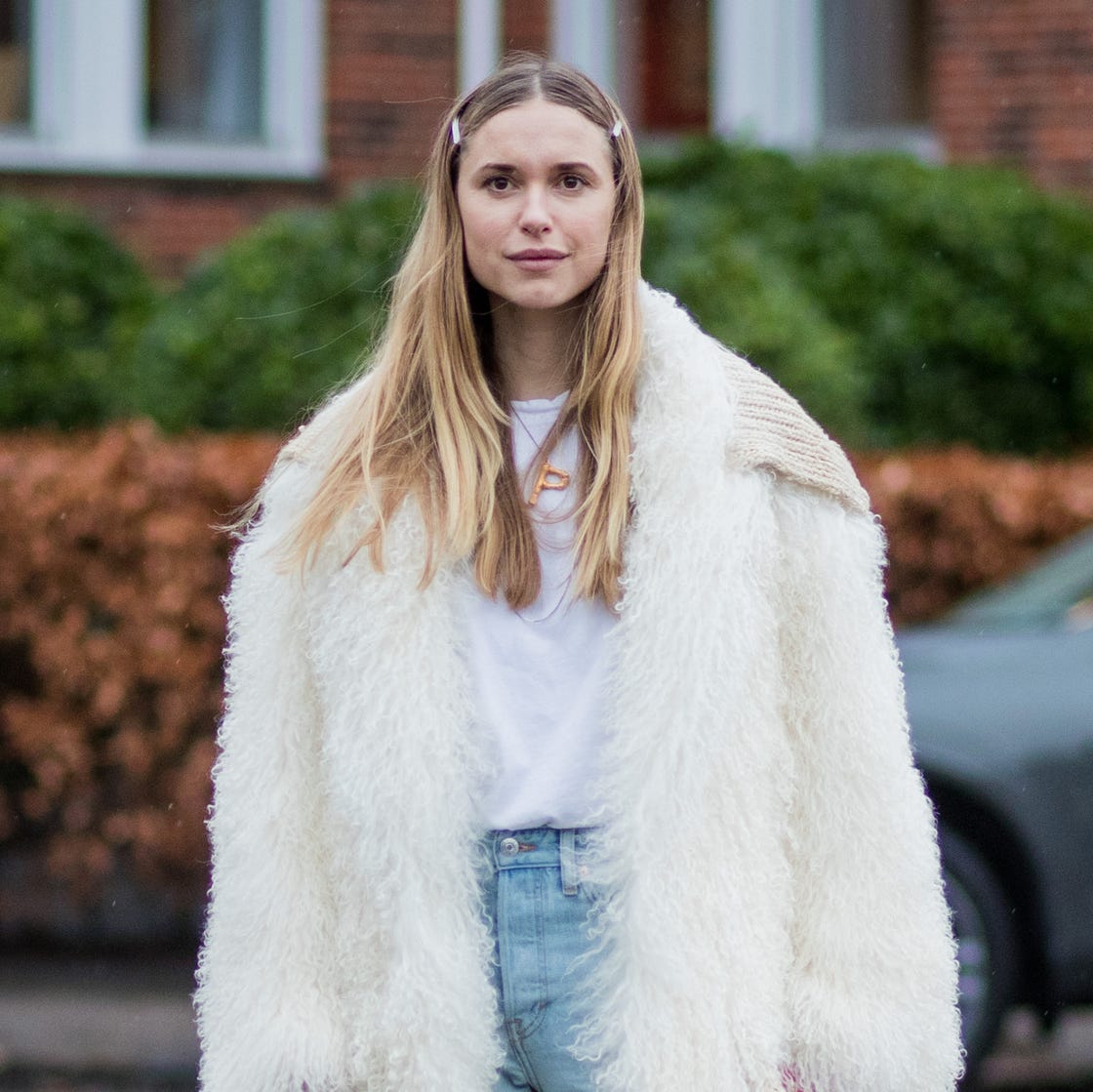 White Shaggy Fur Coat With Jeans — Trendy Fur Outfits