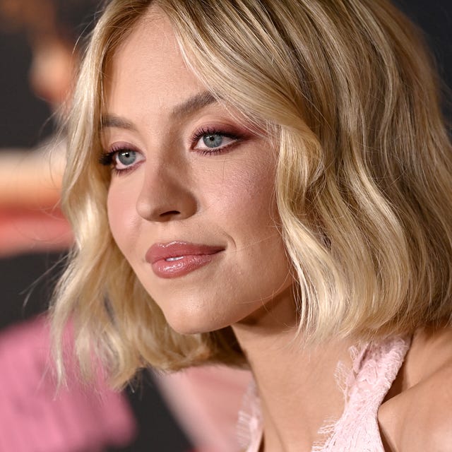 Chin Length Golden Blonde Bob — Trendy Golden Blonde