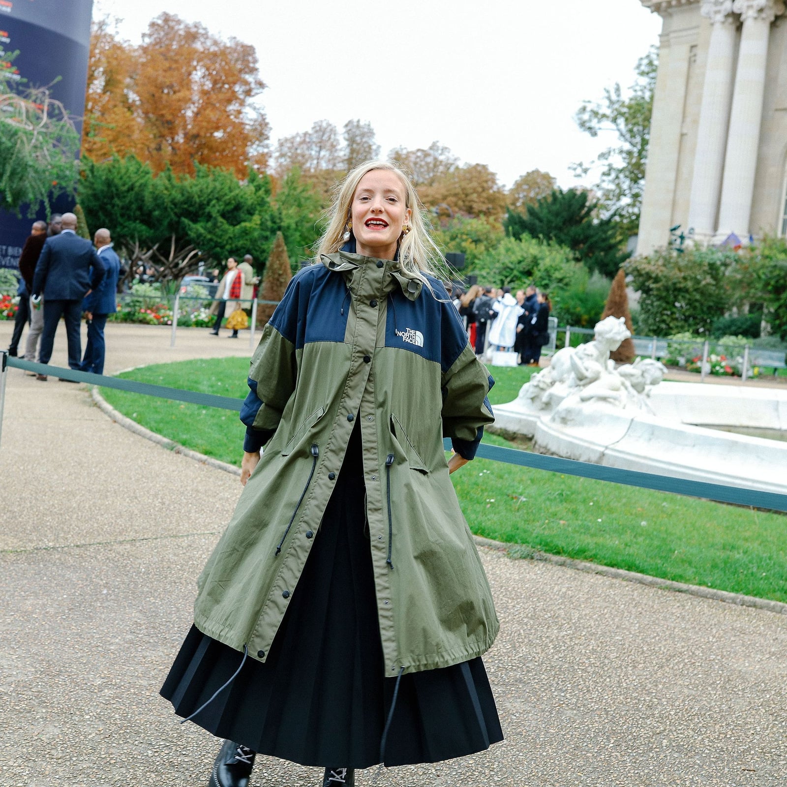 Olive Green Parka Over Black Pleated Skirt Olive Green Parka Over Black Pleated Skirt — Trendy Gorpcore Outfits