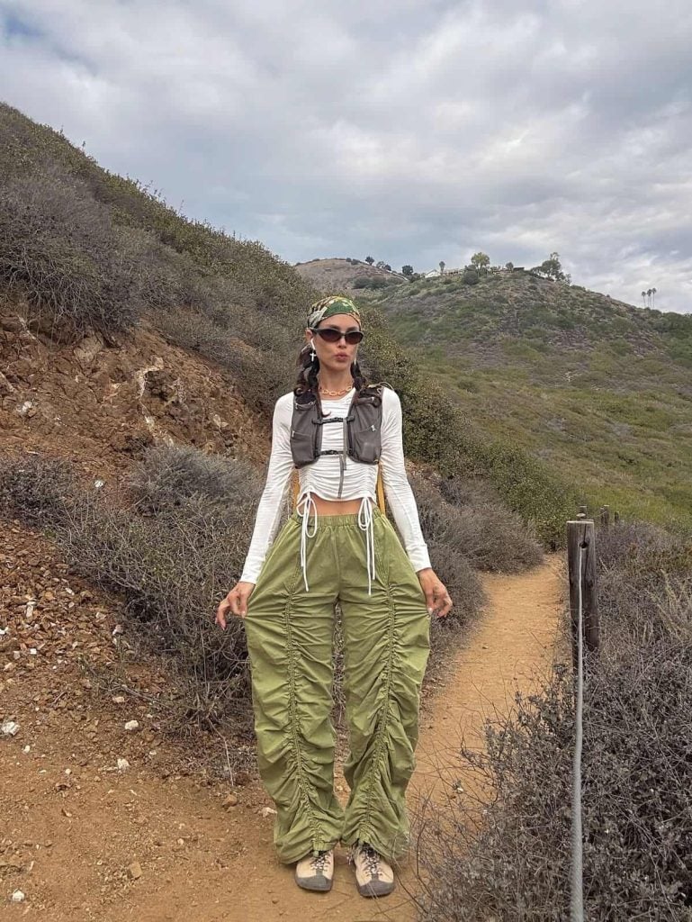 White Shirt with Utility Vest and Olive Pants White Shirt with Utility Vest and Olive Pants — Trendy Gorpcore Outfits