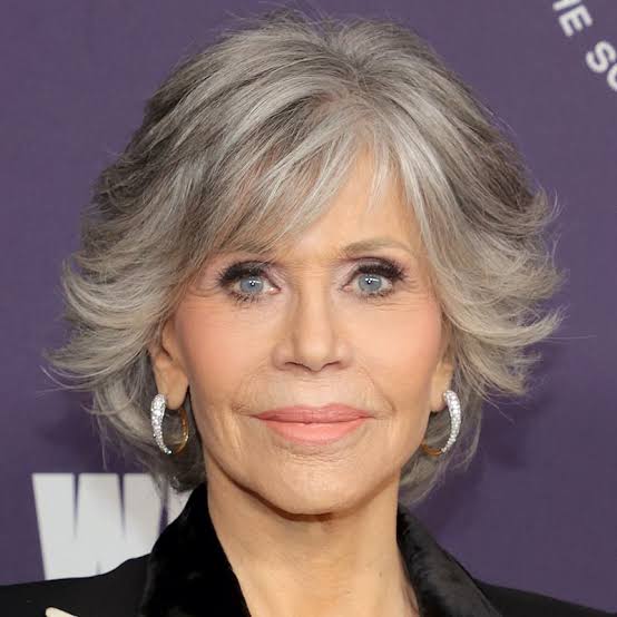Gray With Lighter Highlights Blowout and Curtain Bangs Gray With Lighter Highlights Blowout and Curtain Bangs — Trendy Gray Hair Color