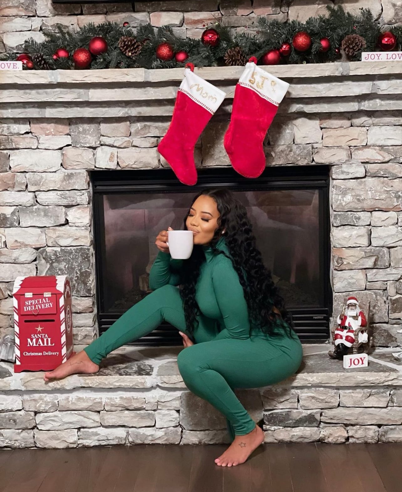 Emerald Green Ribbed Jumpsuit With Two-Piece Set Emerald Green Ribbed Jumpsuit With Two-Piece Set — Trendy Green Leggings Outfit