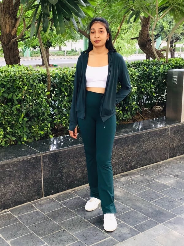Dark Green Set With Zip-Up Hoodie Dark Green Set With Zip-Up Hoodie — Trendy Green Leggings Outfit