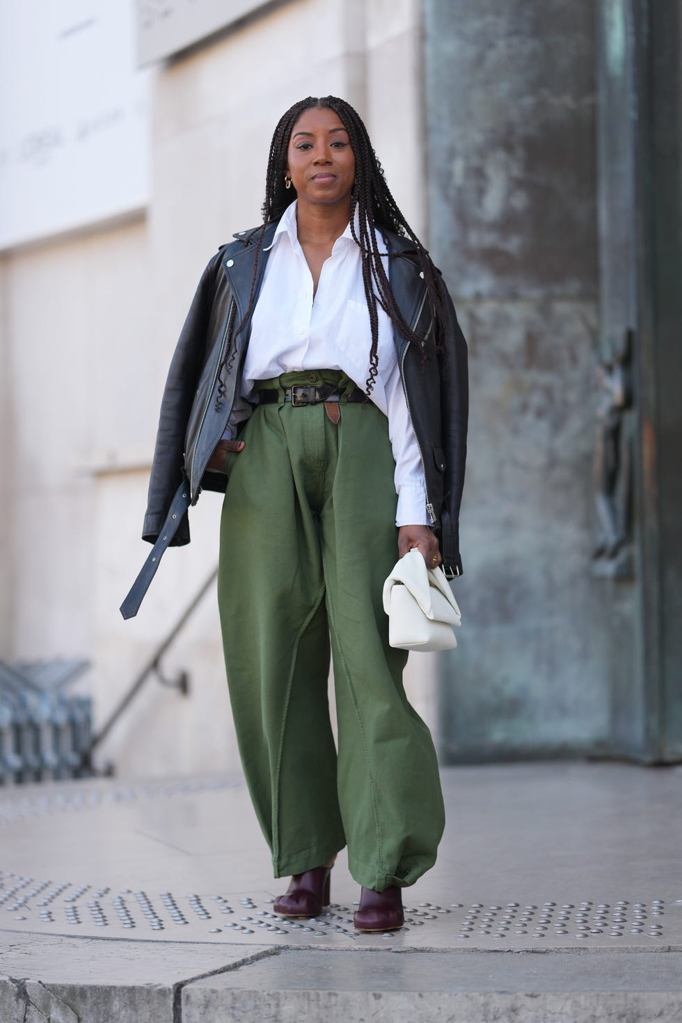 How to Style Trousers - What Tops to Wear with Trousers 2025
