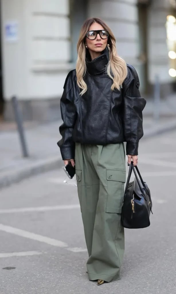 Oversized Olive Green Cargo Pants with Gold Shoes Oversized Olive Green Cargo Pants with Gold Shoes — Trendy Green Pants Outfits