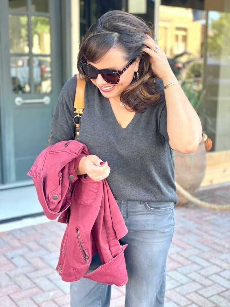Straight Leg Gray Jeans with Maroon Denim Jacket — Trendy Grey Jeans Outfits
