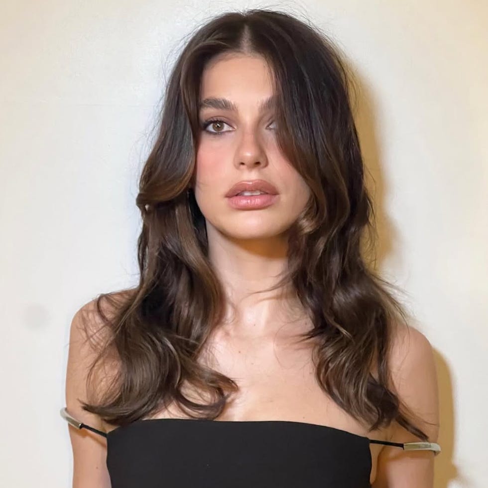 Mid-Back Layers With Soft Wispy Bangs Mid-Back Layers With Soft Wispy Bangs — Trendy Hair Pictures