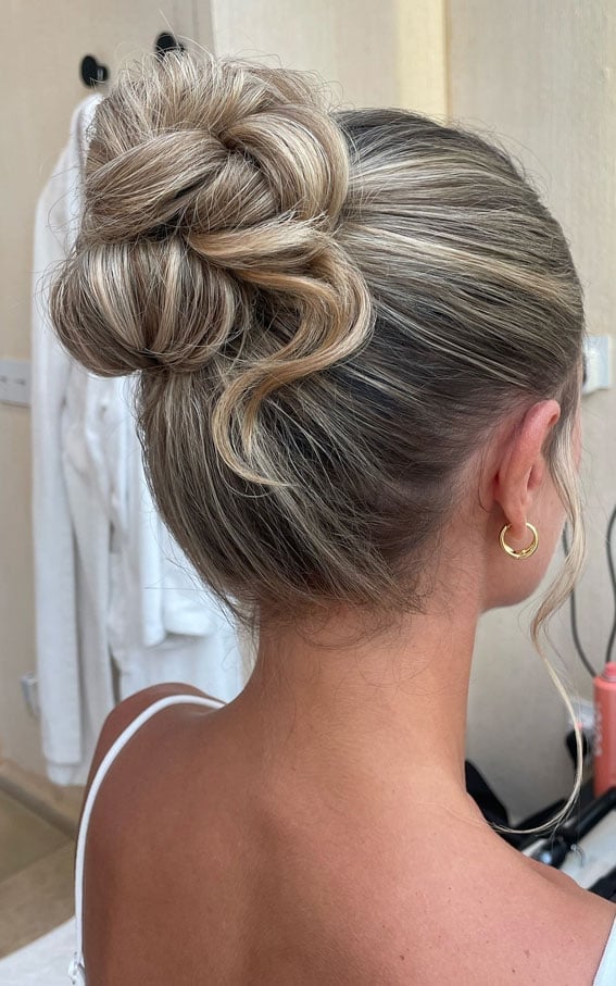 Updo Dark Brown Blonde Highlights Twisted Bun, Mid-Back Updo Dark Brown Blonde Highlights Twisted Bun, Mid-Back — Trendy High Bun Hairstyles