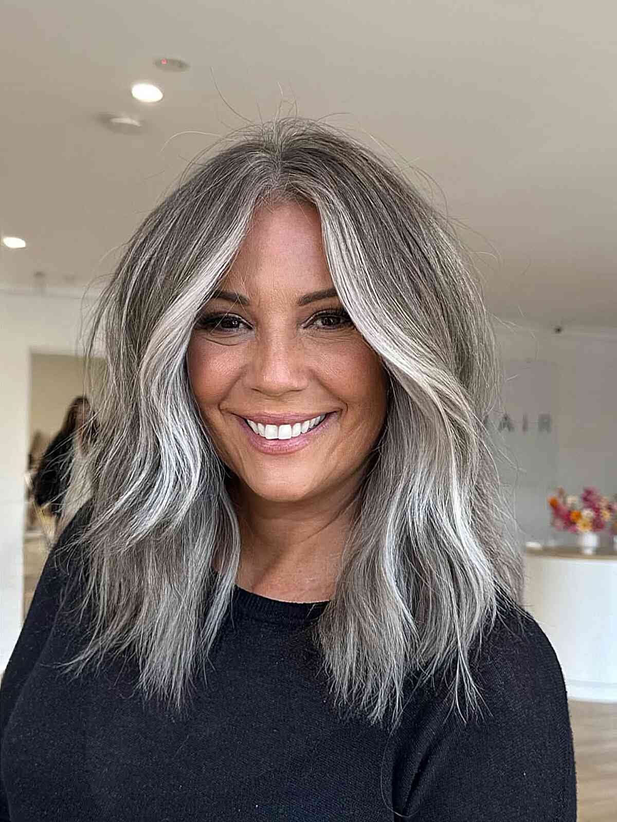 Collarbone Lob With Gray and Blonde Highlights — Trendy Highlights Hair