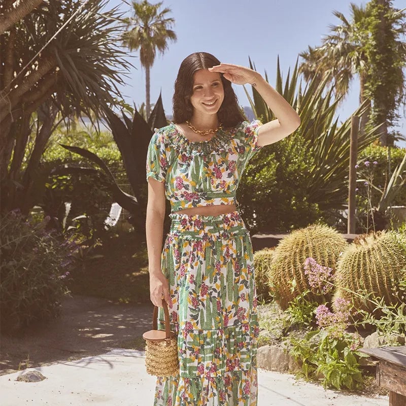 Green And Pink Floral Print Cropped Top And Tiered Skirt Set Green And Pink Floral Print Cropped Top And Tiered Skirt Set — Trendy Italian Outfits