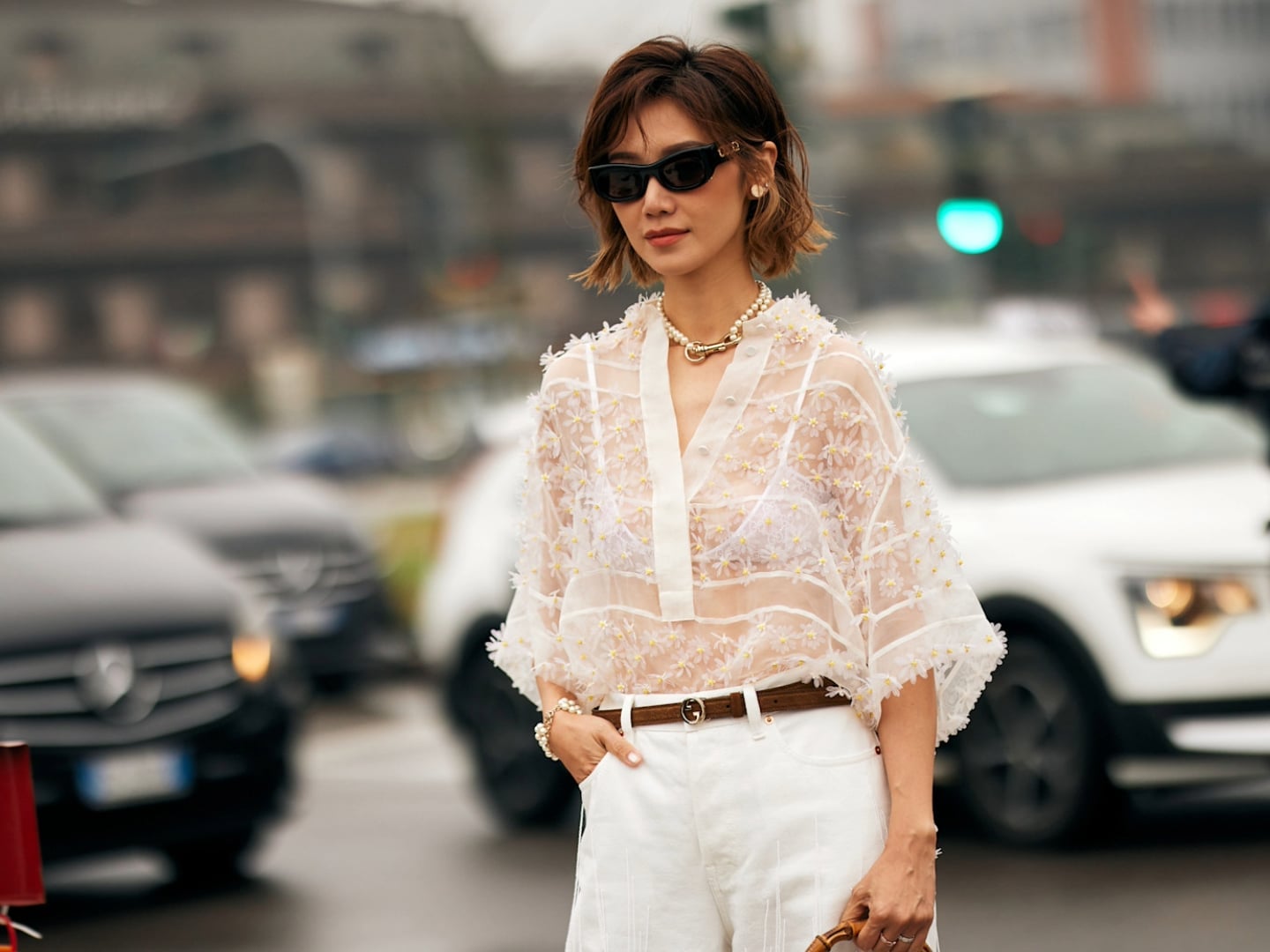 Sheer White Organza Top With Linen Shorts Sheer White Organza Top With Linen Shorts — Trendy Italian Outfits