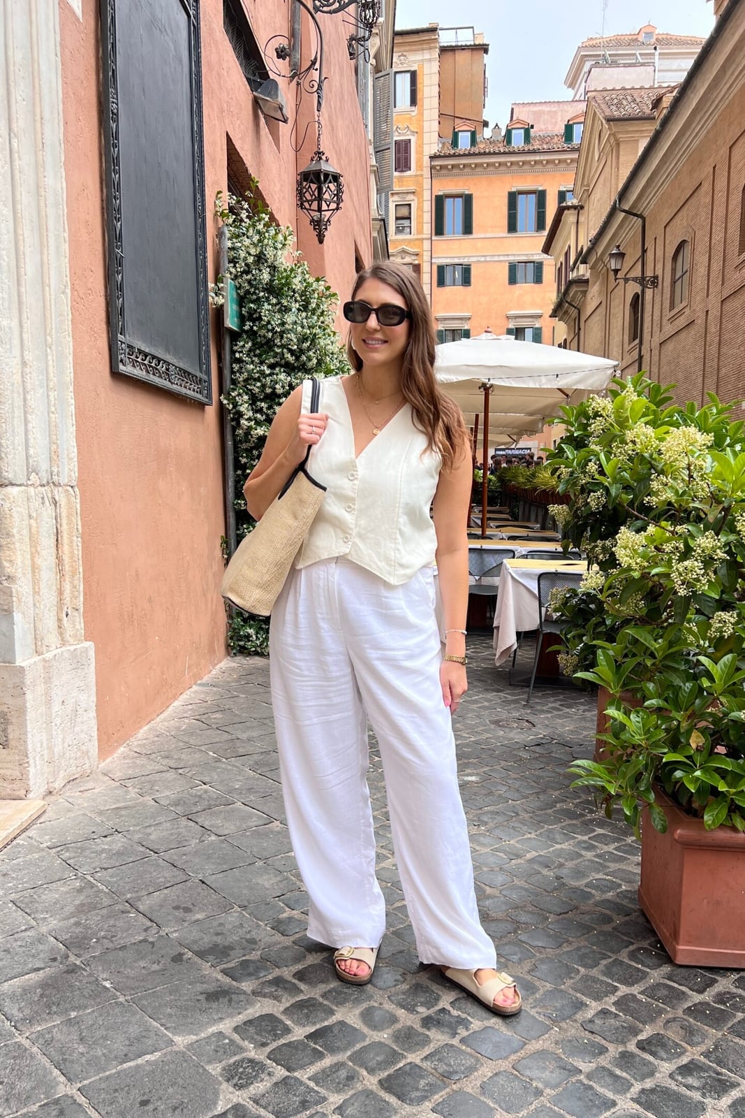 Ivory Linen Vest and Wide-Leg Trousers Set Ivory Linen Vest and Wide-Leg Trousers Set — Trendy Italy Outfits