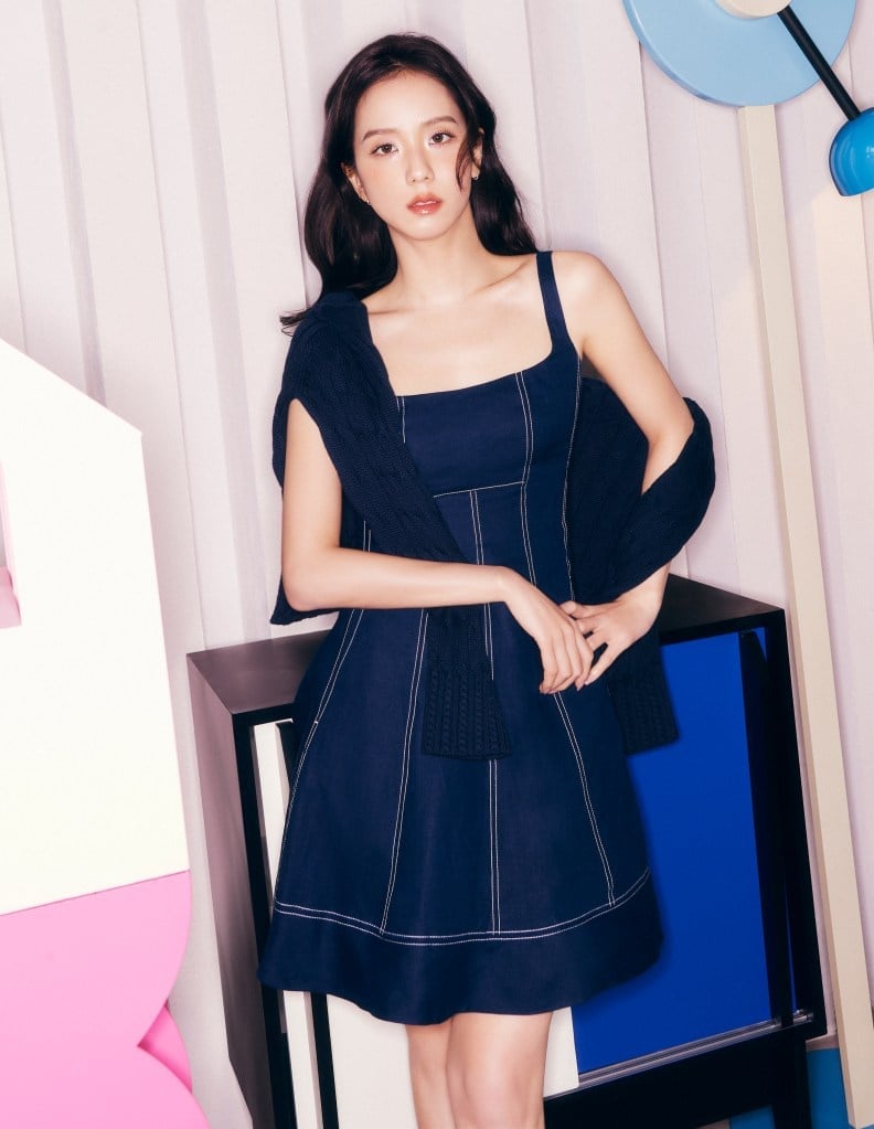 Navy Sleeveless Dress with Draped Knit Sweater Navy Sleeveless Dress with Draped Knit Sweater — Trendy K-pop Outfits