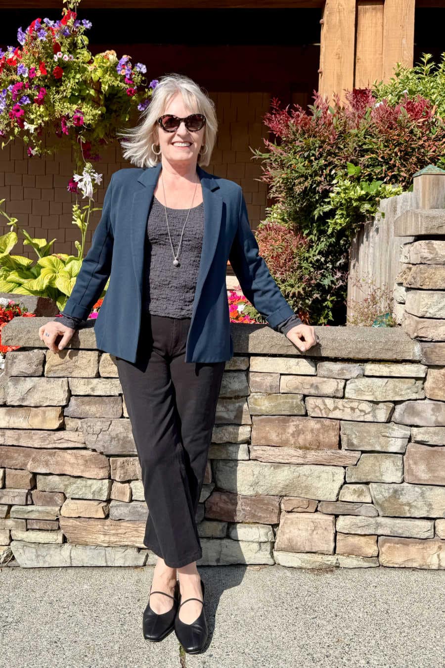 Dark Blue Blazer Over Gray Top with Black Pants Dark Blue Blazer Over Gray Top with Black Pants — Trendy Lazy Outfits