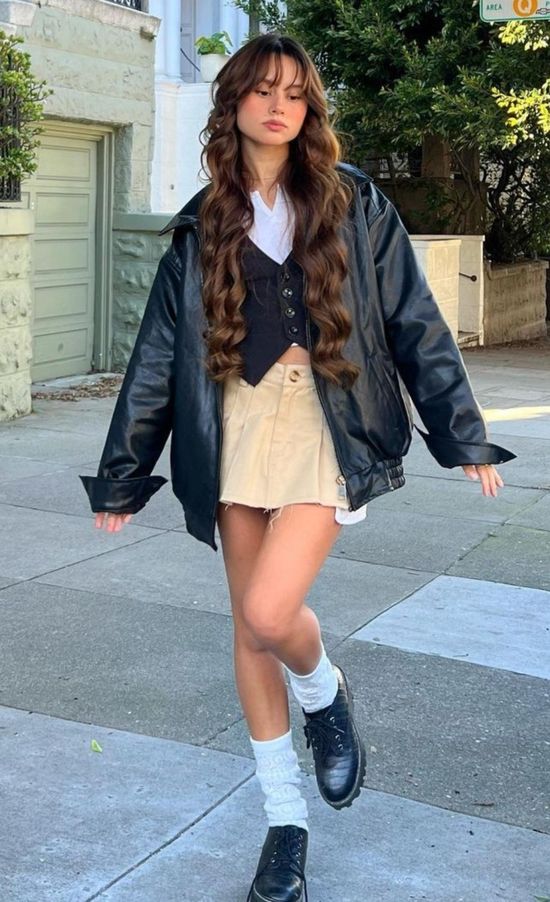 Oversized Black Leather Bomber Jacket with Vest and Mini Skirt Oversized Black Leather Bomber Jacket with Vest and Mini Skirt — Trendy Leather Jacket Outfits Women