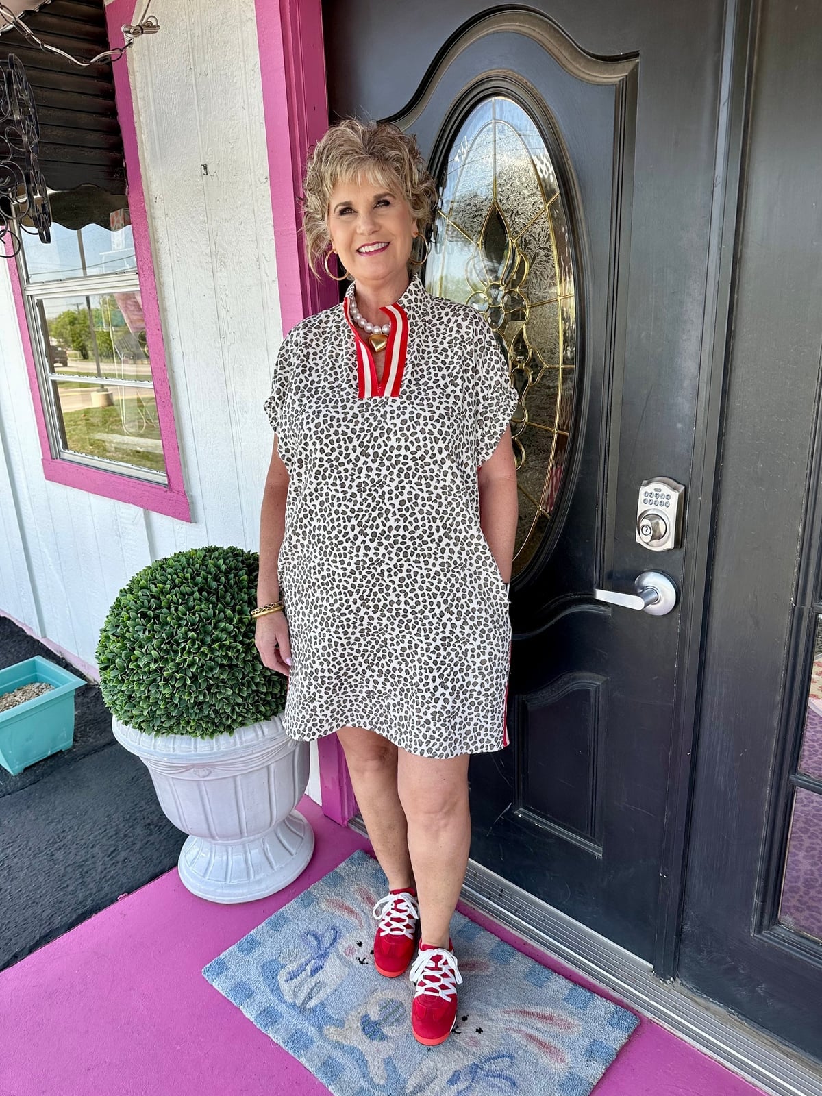 Black and White Leopard Shift Dress with Red Trim Black and White Leopard Shift Dress with Red Trim — Trendy Leopard Dress